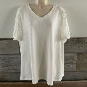 Olrik white waffle knit shirt with lace sleeves size 2X (E1)